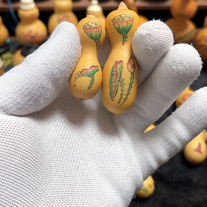 向**?纯手工针刺荷花链子