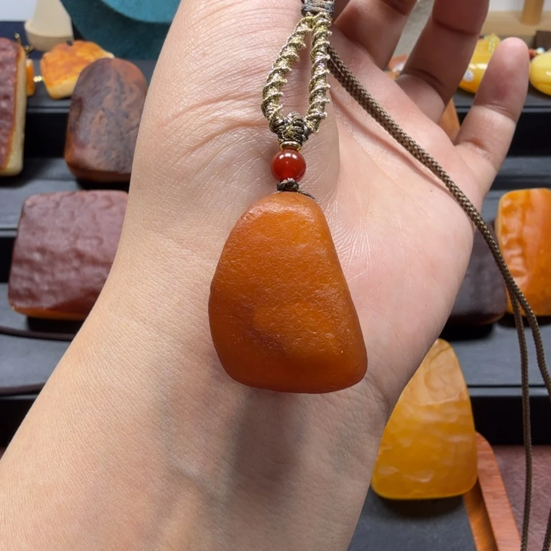 琥珀吊坠(赠链)未镶嵌