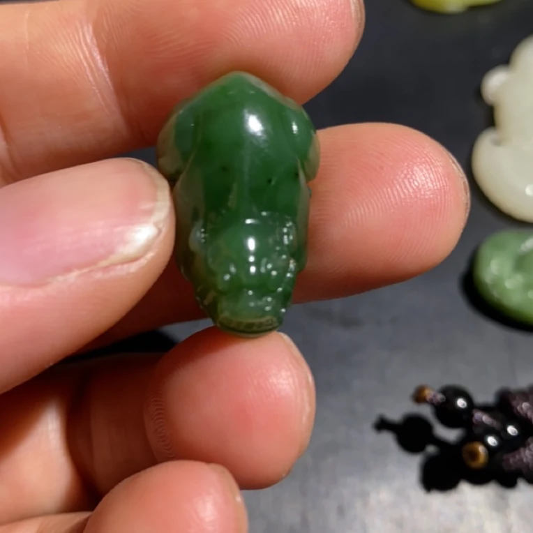 碧玉貔貅尺寸多样可作礼物挂件