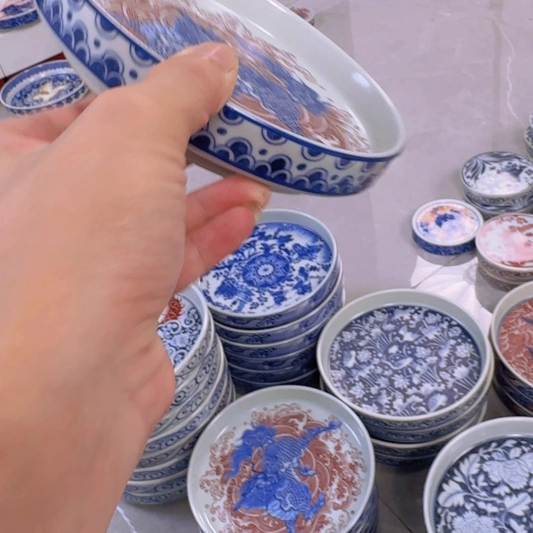 瓷片釉里红麒麟踏浪大壶乘景德镇