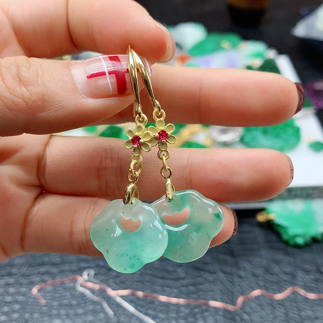 【闪购商品】石英质玉耳坠未镶嵌多样性发货