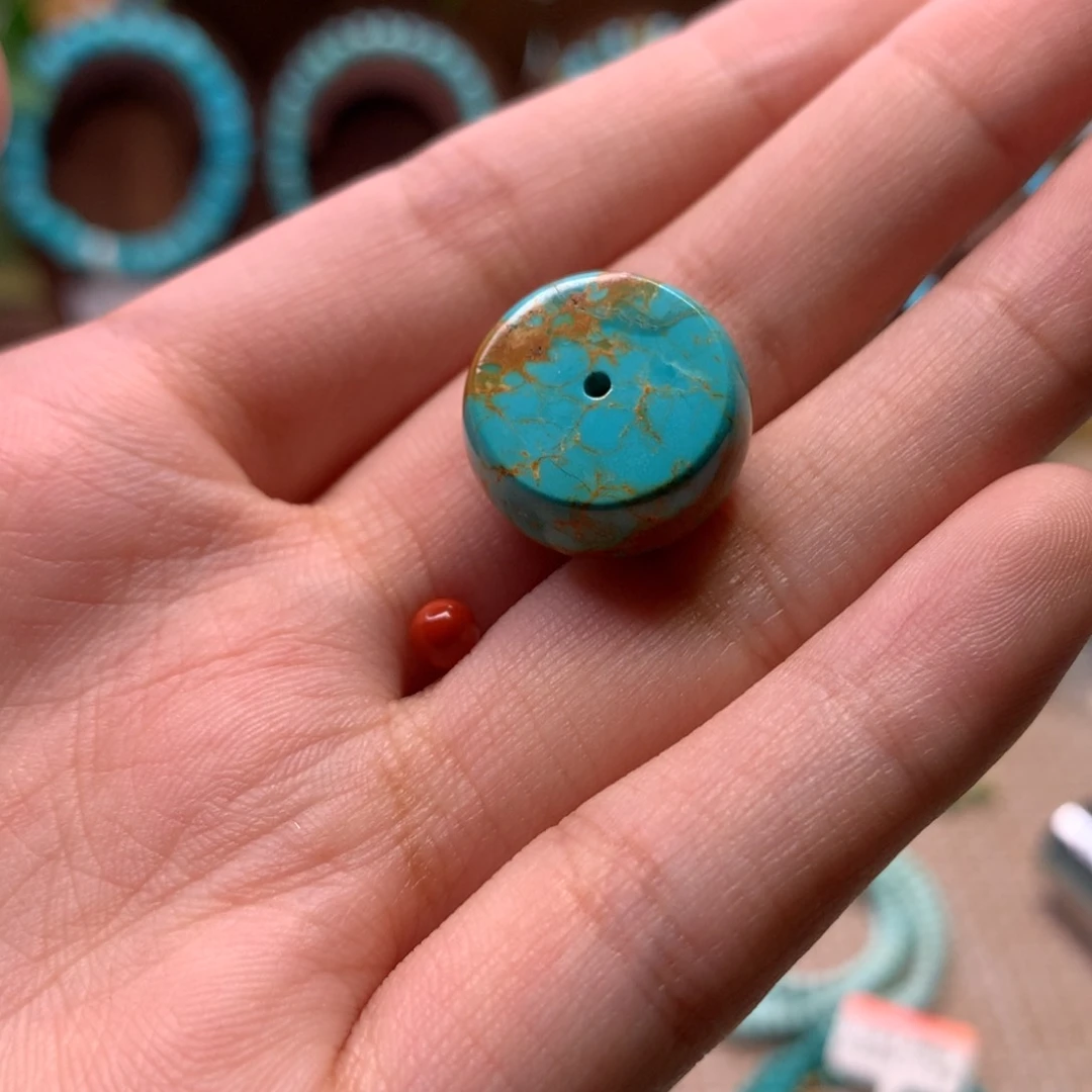 南红玛瑙配饰未镶嵌