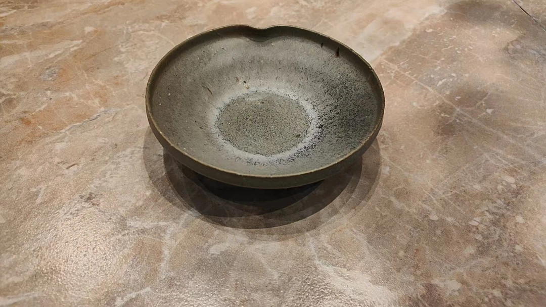 粗陶蓝色斗碗