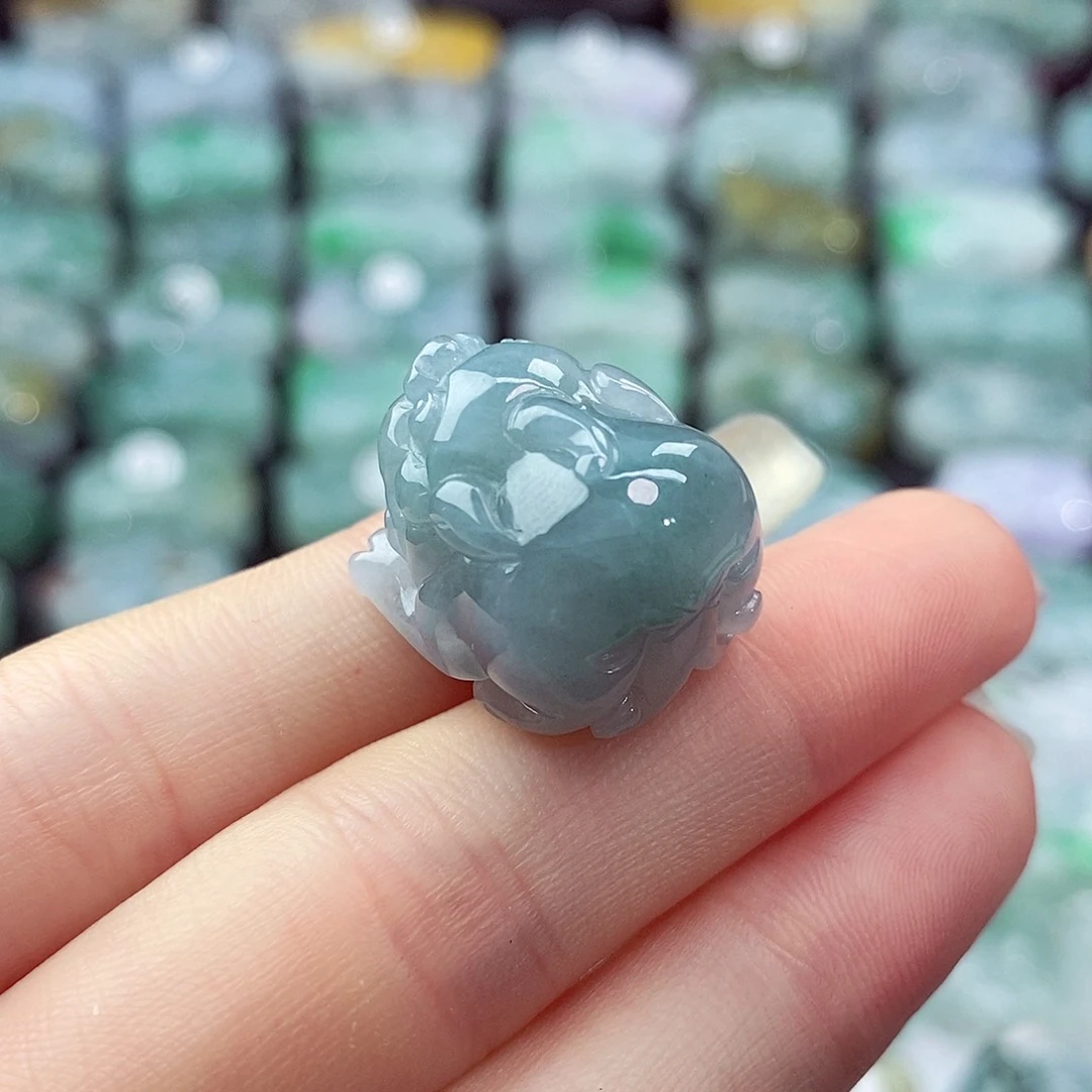 颈饰未镶嵌翡翠天然