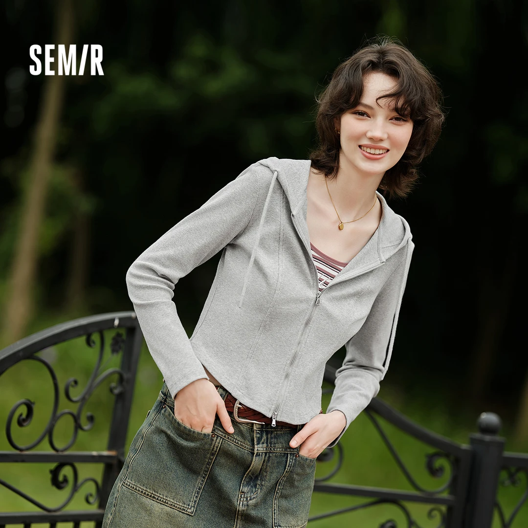 森马外套女短款分割纯色显瘦小个子衣服秋季正肩紧身连帽夹克百搭