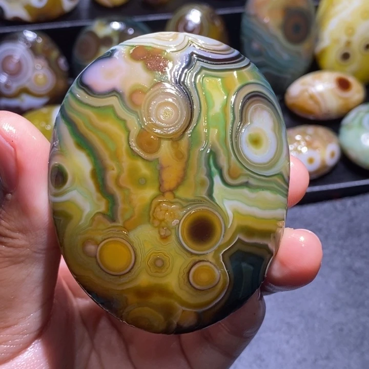 玛瑙/玉髓未镶嵌珠宝半成品57