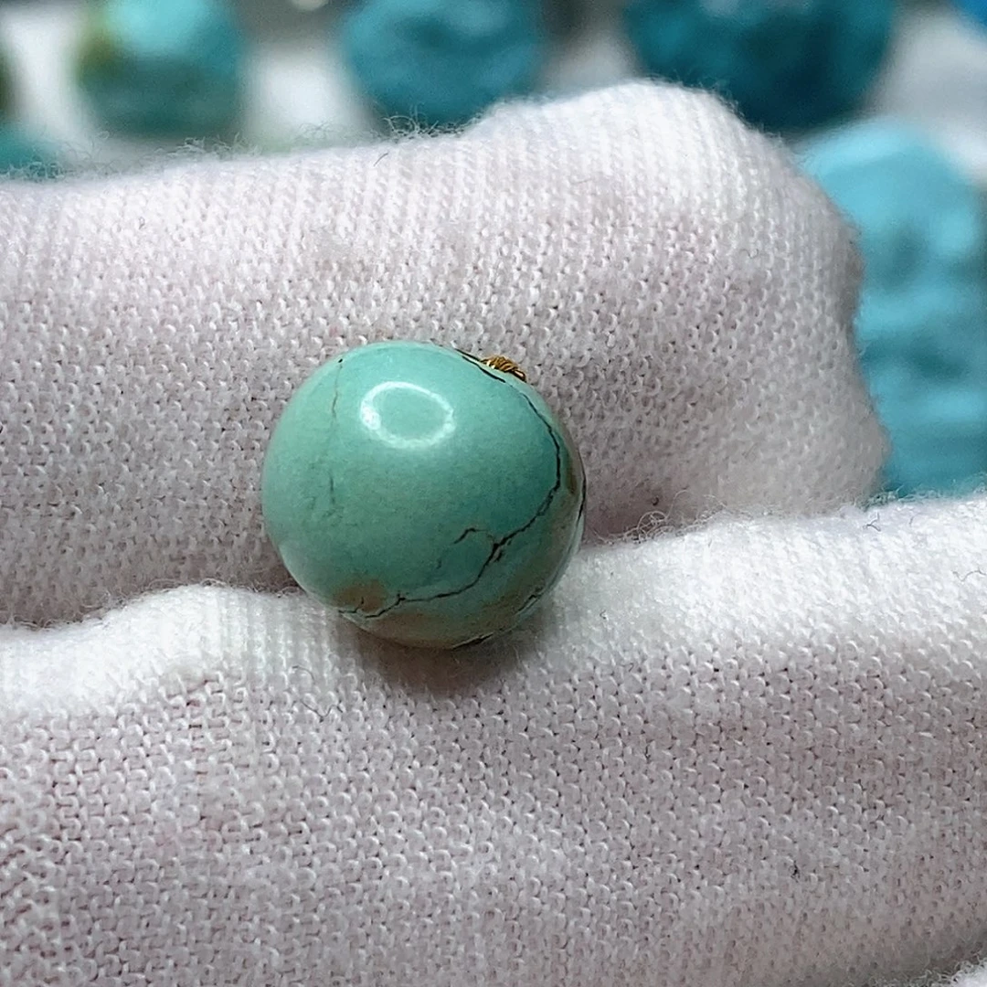 绿松石未镶嵌天然原矿 地大质检10.8mm