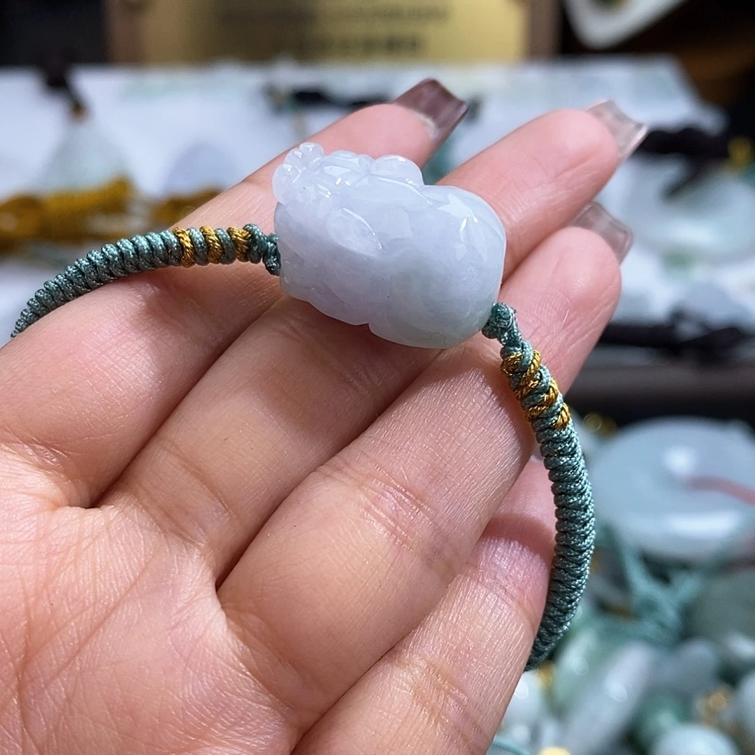 翡翠未镶嵌颈饰4542