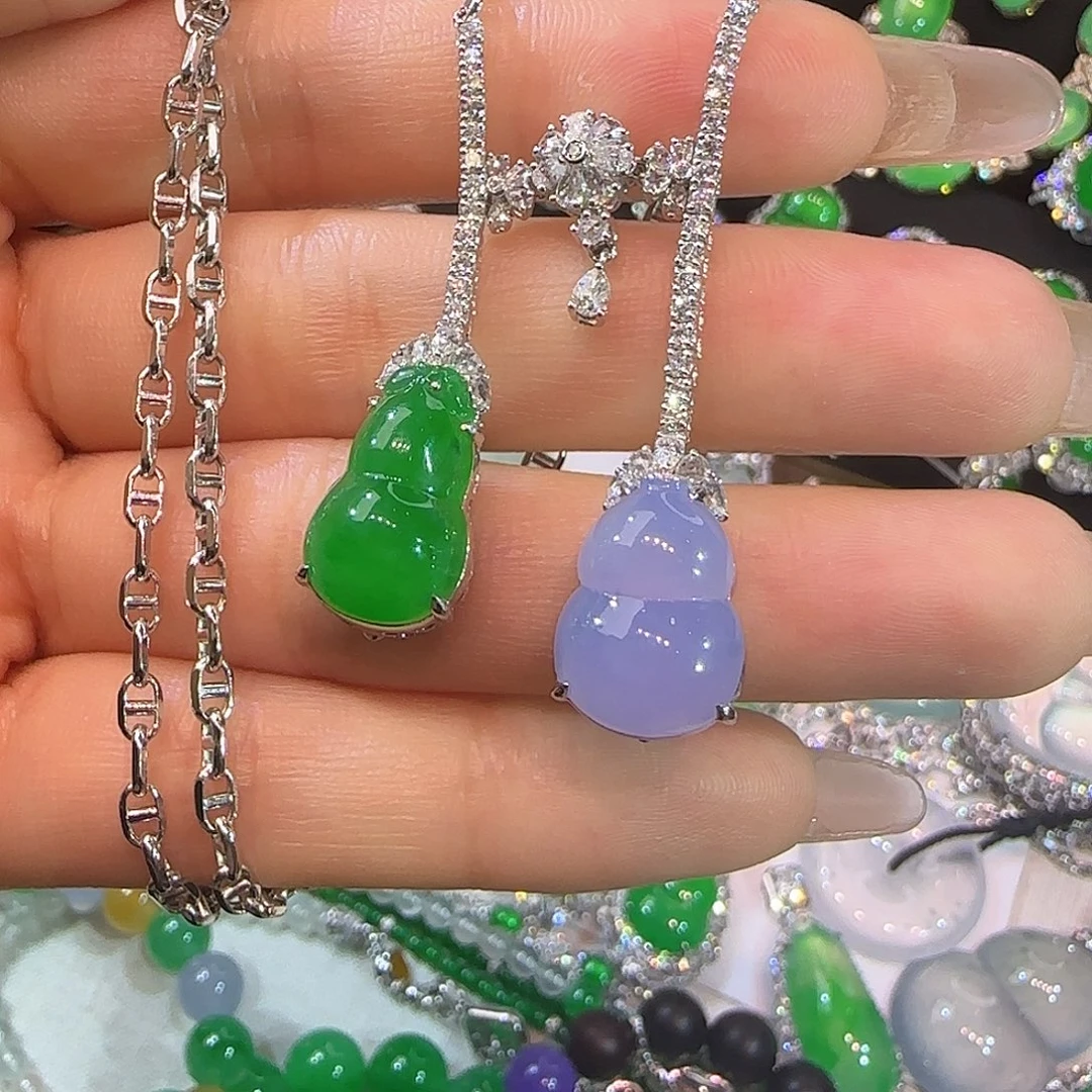 翡翠18K金镶嵌戒指