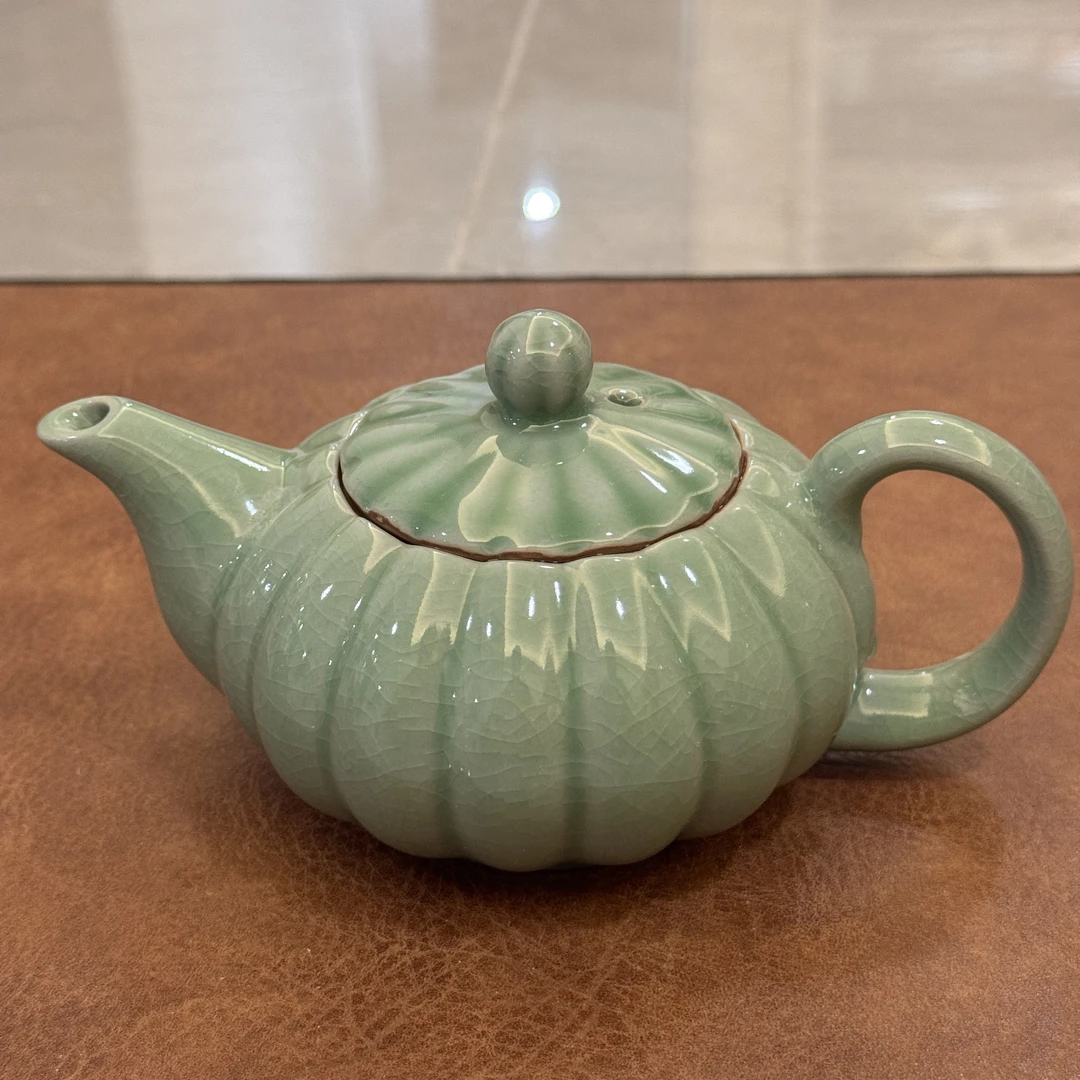 0146-花瓣开片绿壶哥窑天青色冰裂纹简约大容量