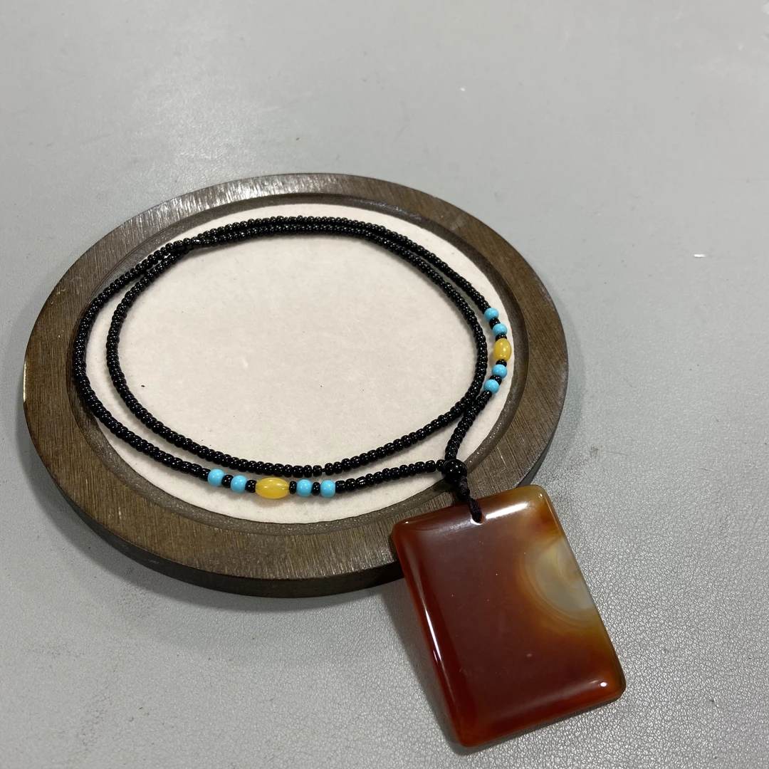 C423玛瑙战国红缠丝无事牌吊坠（底色多样，发货发其一）