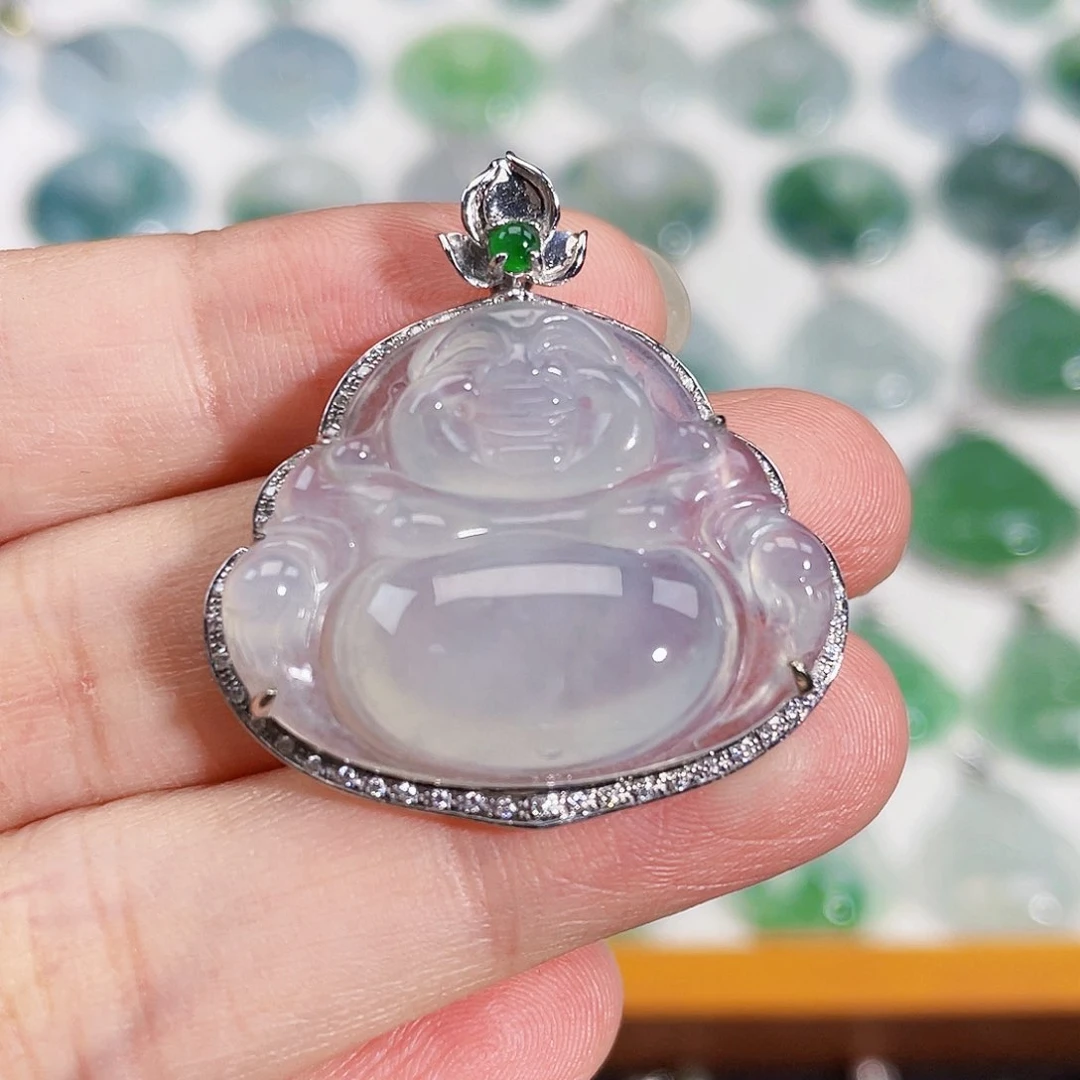 颈饰18K金镶嵌翡翠吊坠