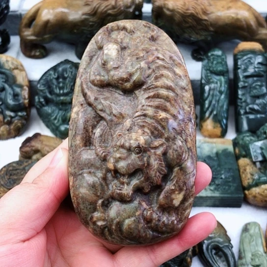 岫岩河磨玉（透闪石质玉）未镶嵌把件