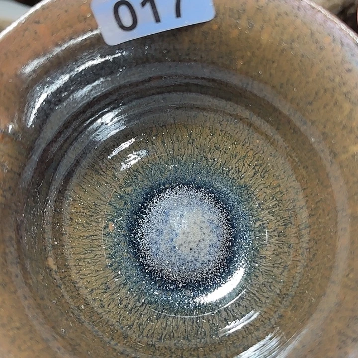 茶盏一起期待肖春飞