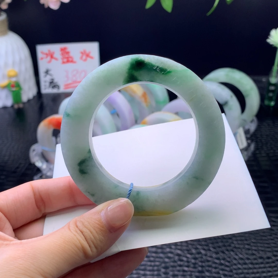 定制翡翠未镶嵌手镯