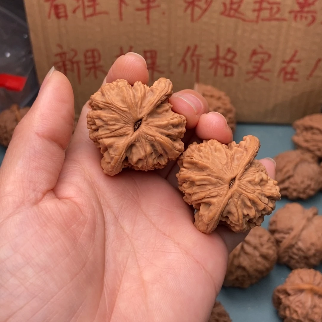 左***子把件文玩核桃虎头16