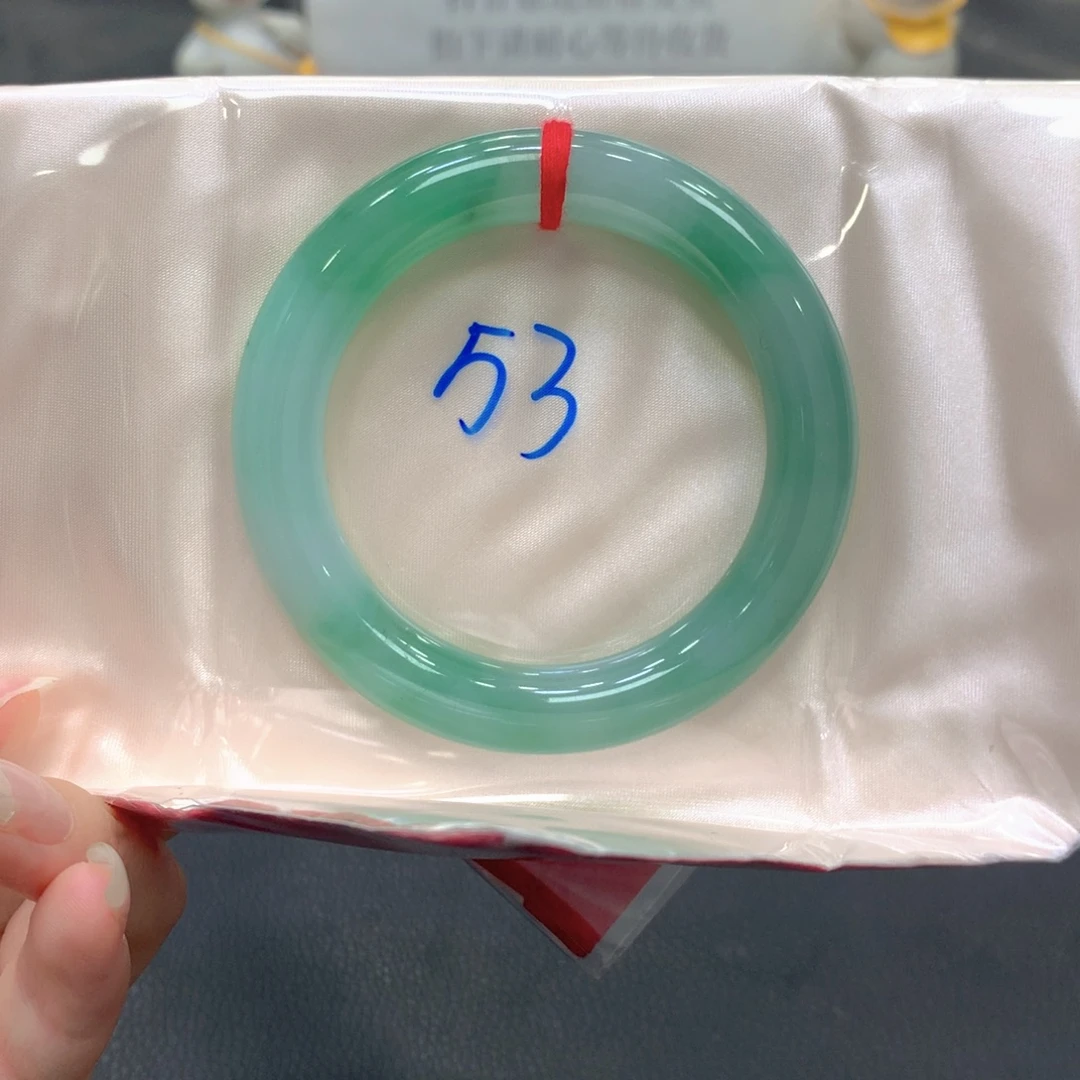 翡翠未镶嵌手镯15