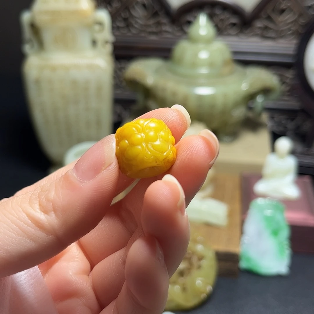 和田玉（糖玉）未镶嵌挂件