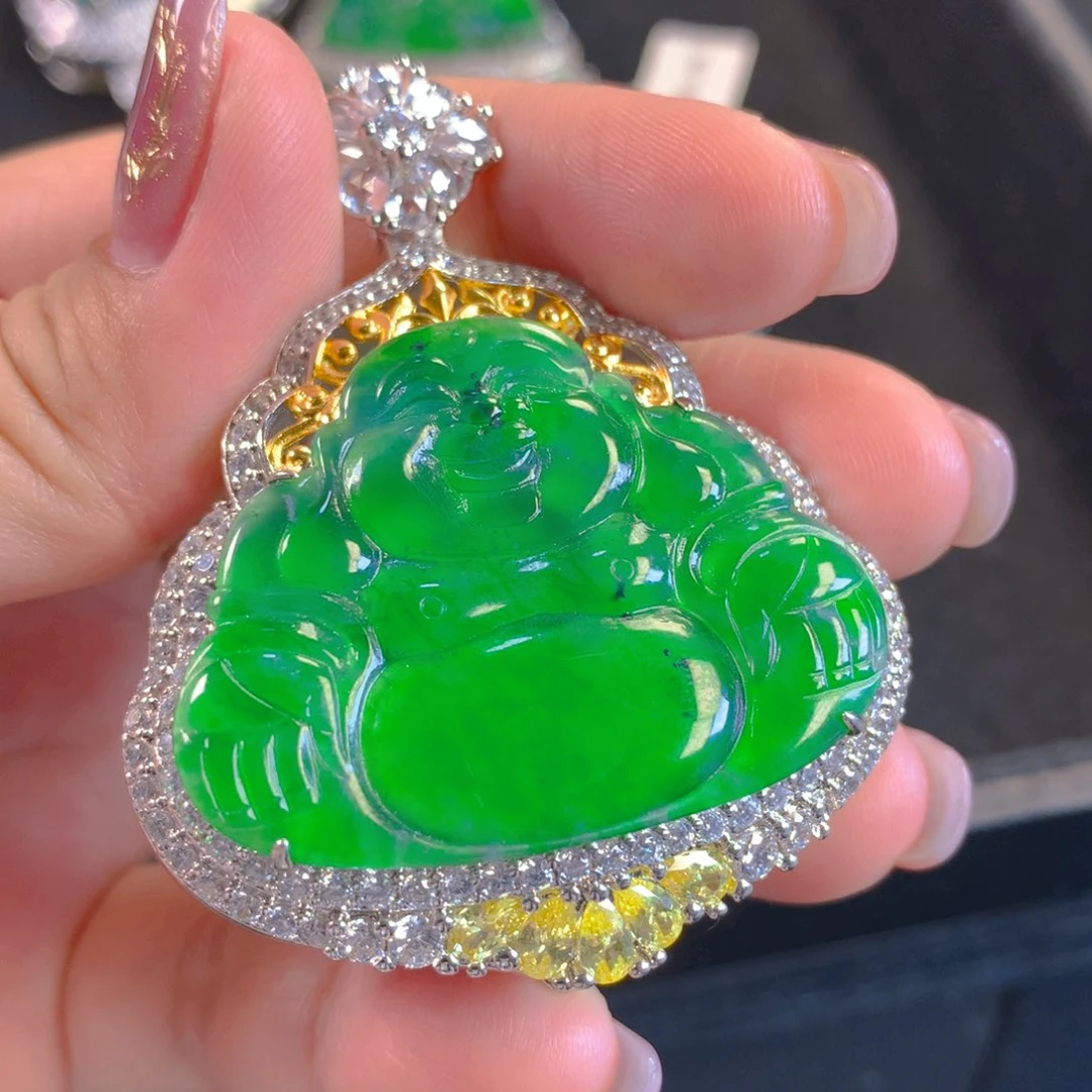 翡翠颈饰未镶嵌翡翠