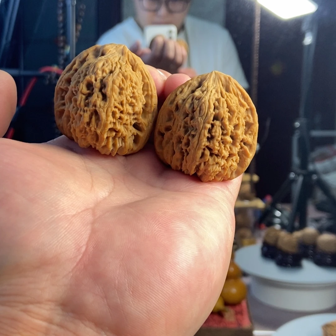 把件文玩核桃南疆石