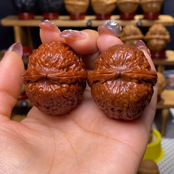 文玩核桃把件M****.铁锤98