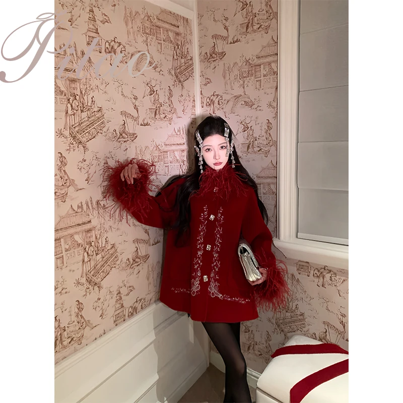 杜屁屁桃PITAO 原创【如意芳菲】新中式刺绣鸵鸟毛领红色双面呢大衣