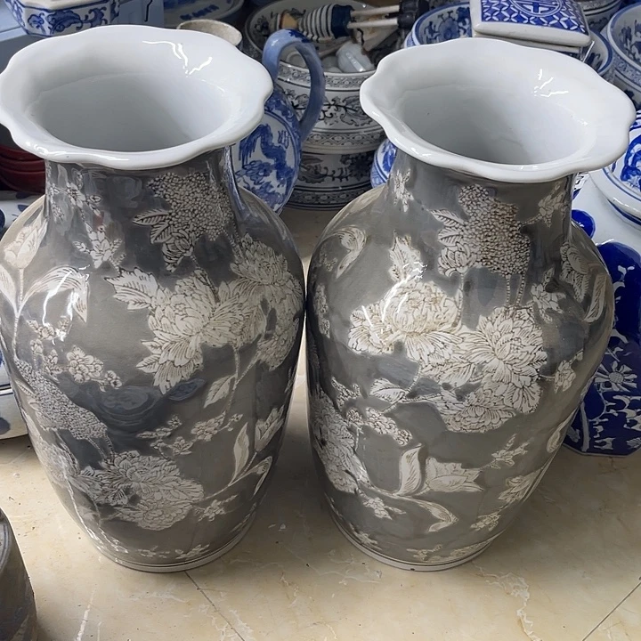 摆件一对，微瑕介意勿拍不退不换