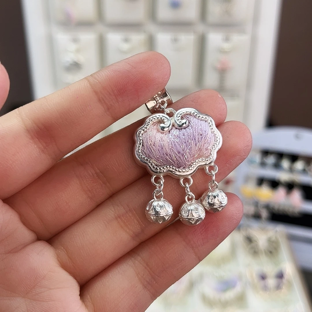 布艺合金如意吊坠