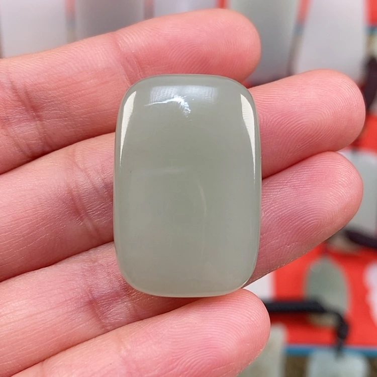 【闪购商品】颈饰未镶嵌和田玉