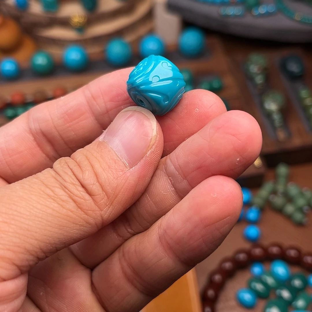 绿松石未镶嵌暴力蓝