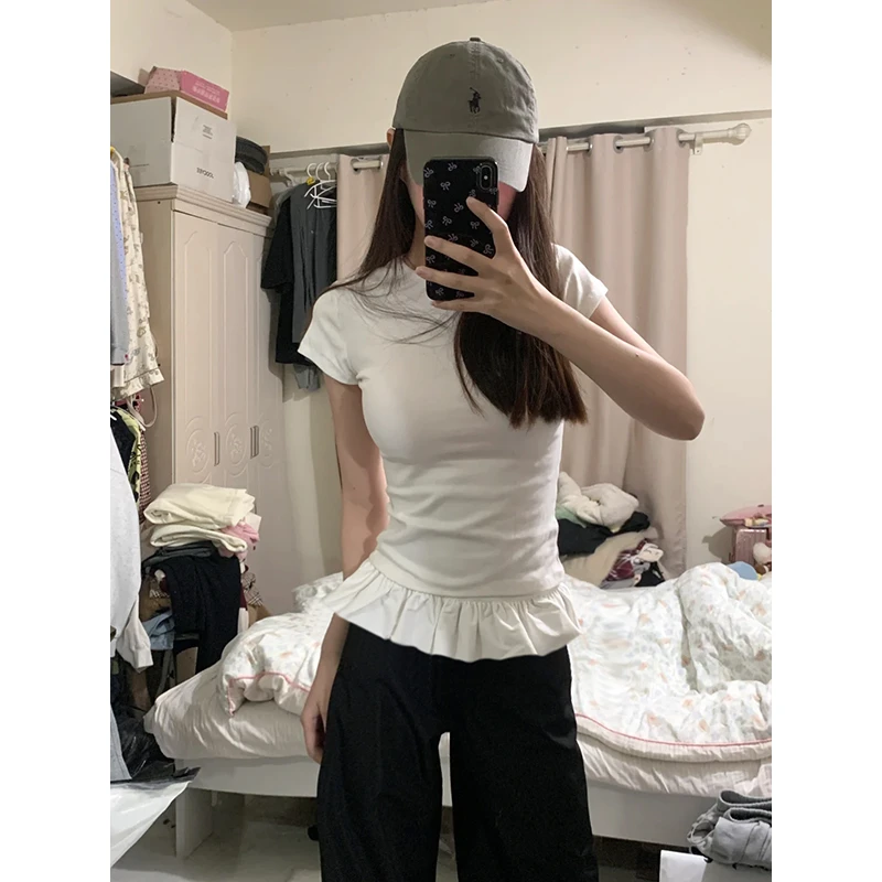 白色花边短袖女t恤夏2025新款修身正肩掐腰荷叶边下摆芭蕾风上衣