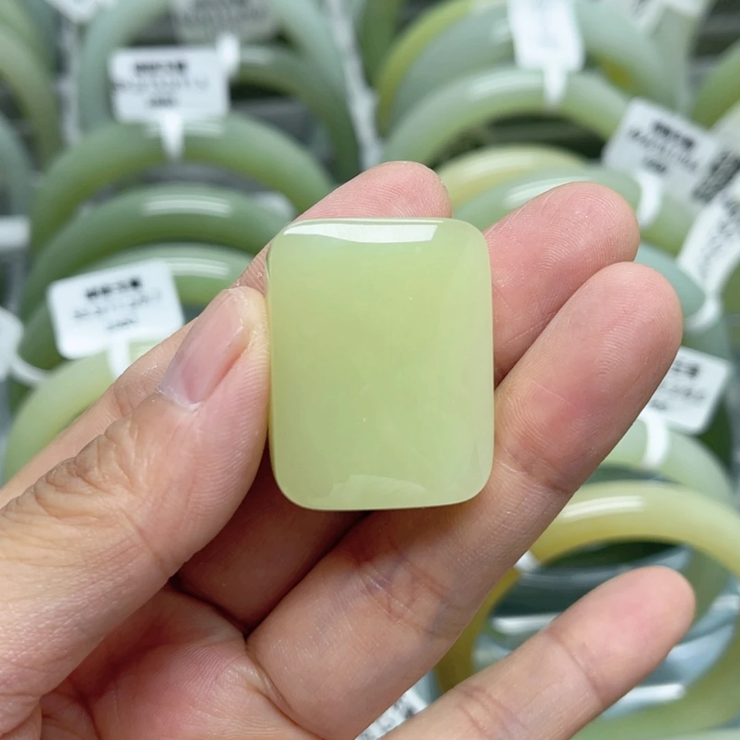 未镶嵌手镯和田玉（糖玉）