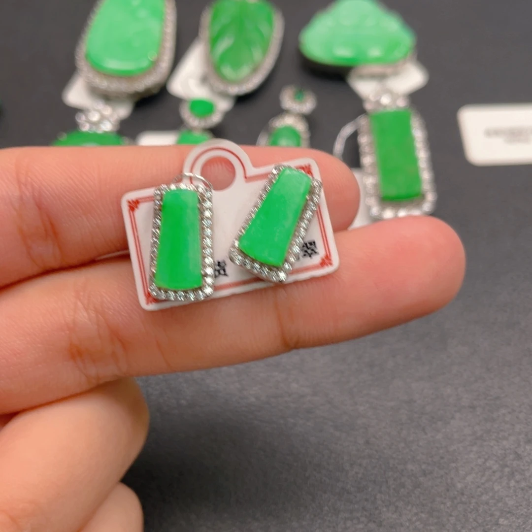 翡翠银S925镶嵌颈饰