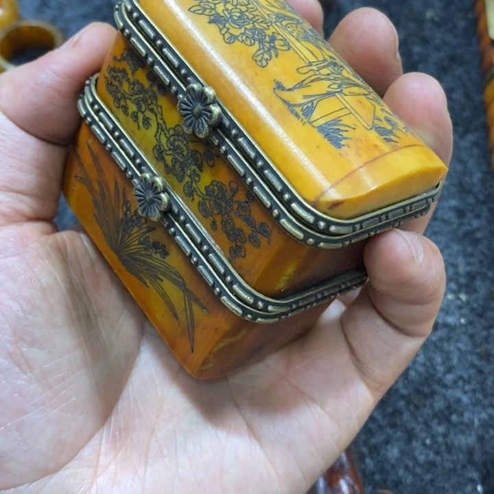 滴血莲花菩提吊坠