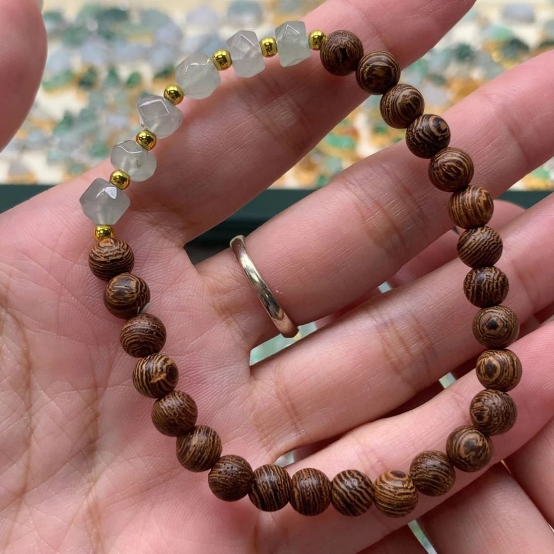 散珠翡翠随型手串