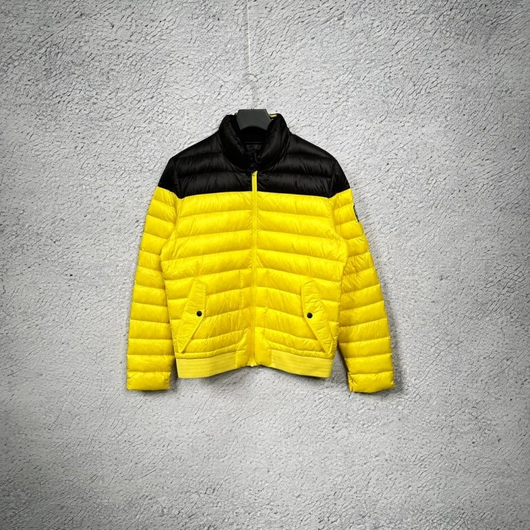 99新 MONCLER 蒙口滑雪系列黑黄拼接羽绒服外套/4码