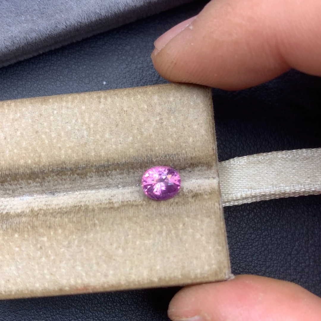 裸石蓝宝石0.98ct无烧