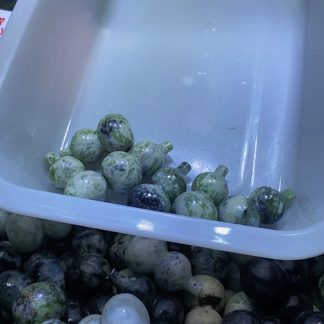 蛇纹石玉未镶嵌其他333