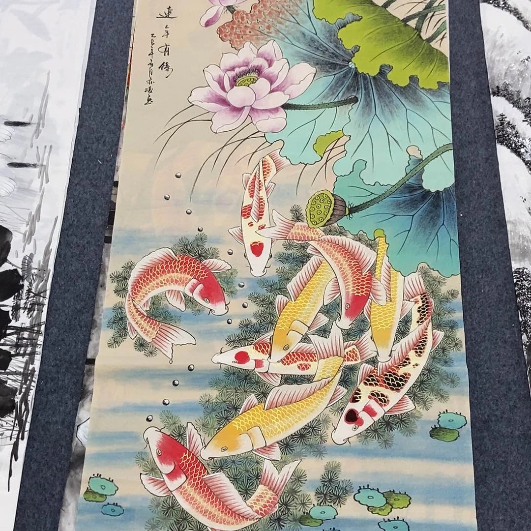 国画四尺九鱼一幅