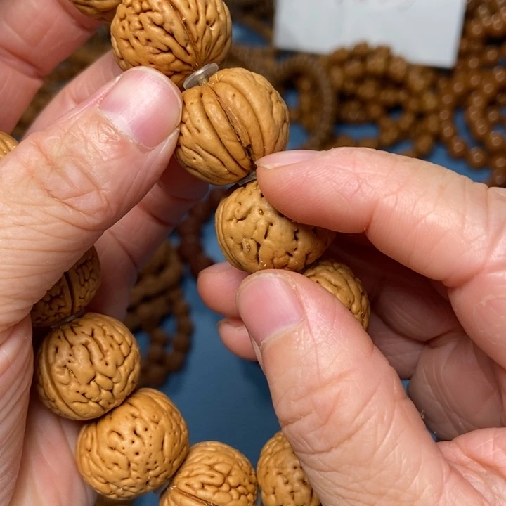 【闪购商品】桃核吊坠21➕大手持