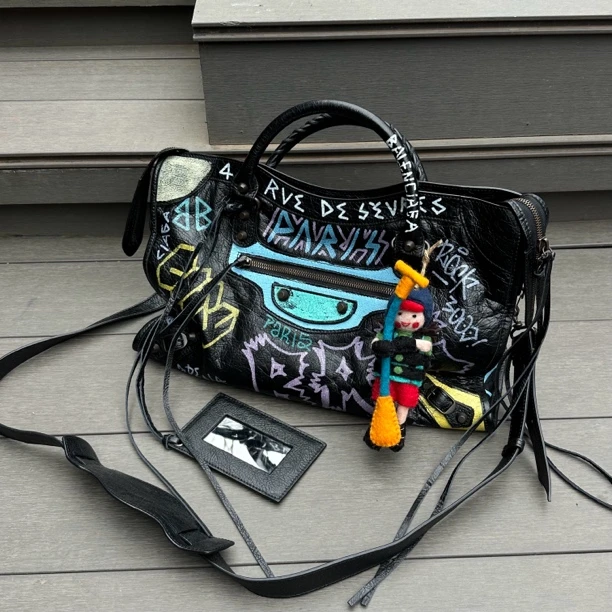 95新 Balenciaga/巴黎世家 只盒/Balenciaga限量涂鸦中号机车包