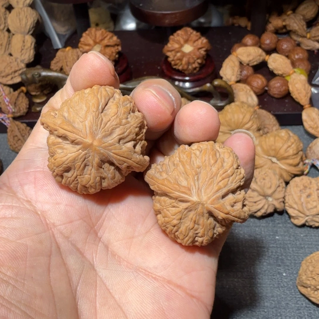 把件文玩核桃绣球39