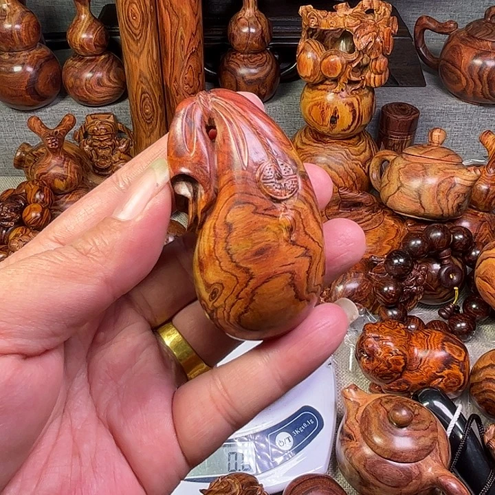 黄花梨/降香黄檀海南黄花梨油梨工艺品