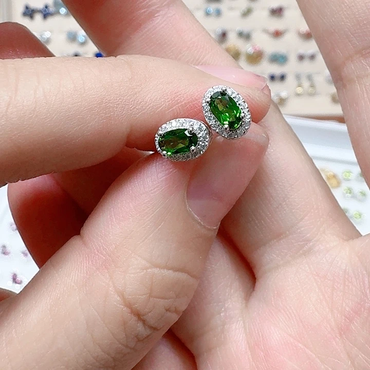 透辉石耳钉银S925镶嵌耳钉