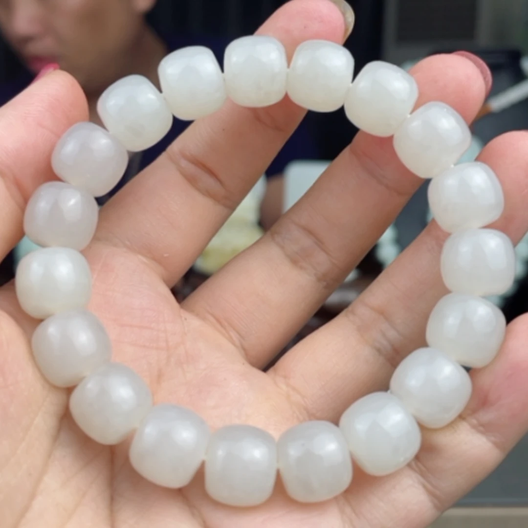 【闪购商品】颈饰未镶嵌和田玉