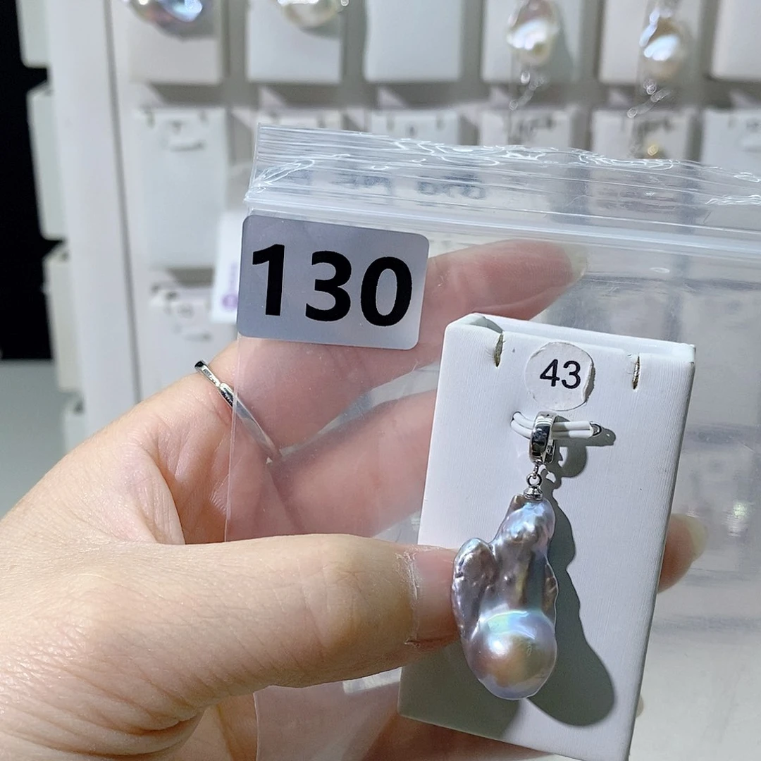 淡水珍珠合金颈饰