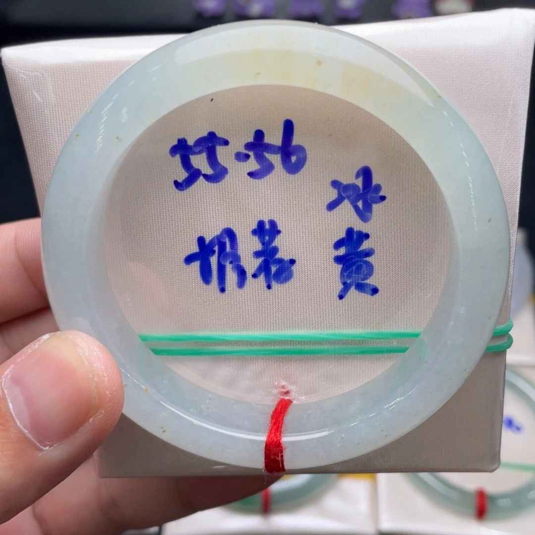 翡翠未镶嵌手镯翡翠手镯