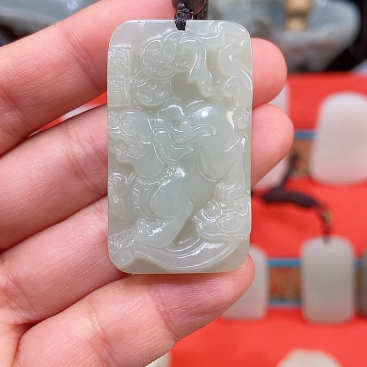 【闪购商品】颈饰未镶嵌和田玉