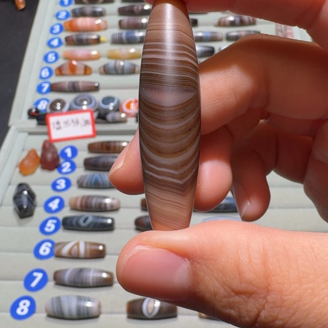 木***e玛瑙/玉髓未镶嵌珠宝半成品