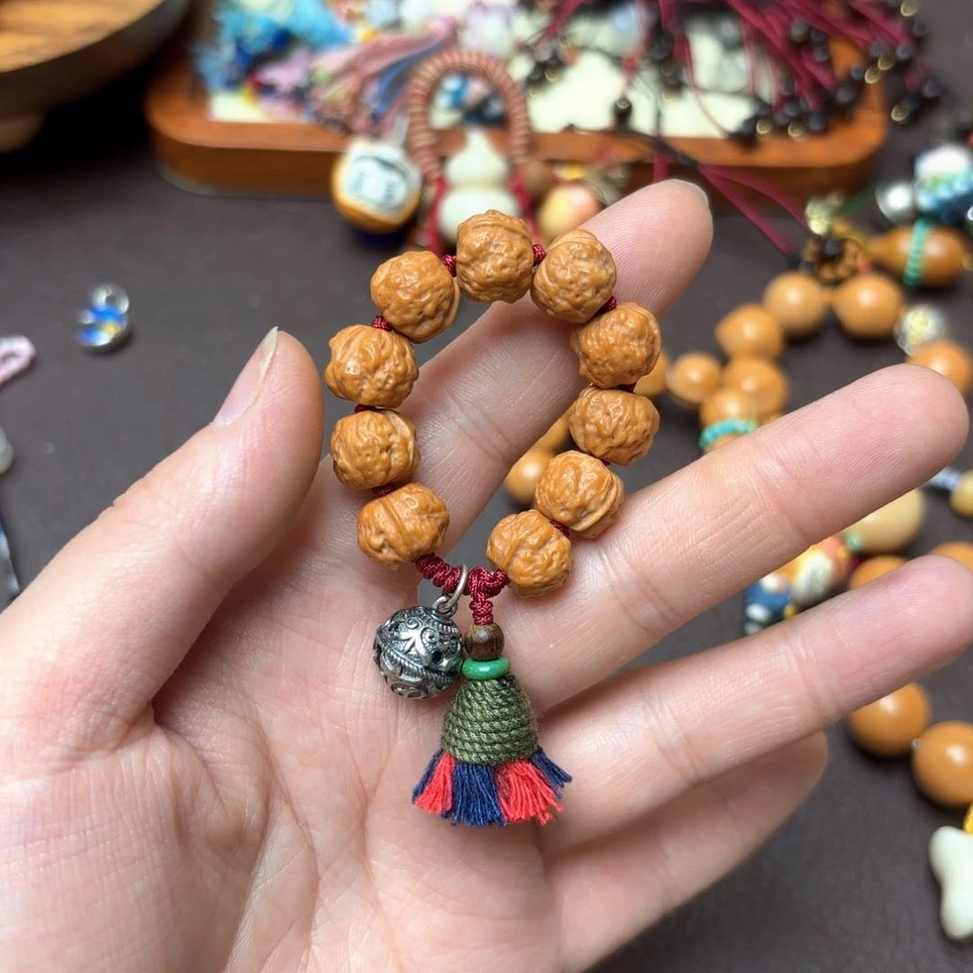 猴头核桃吊坠成品的手捻